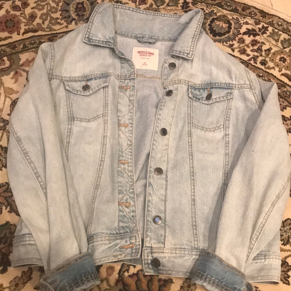 Super cute jean jacket!